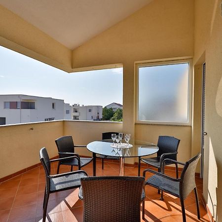 Smiley 2 Apartment Novalja Exterior photo